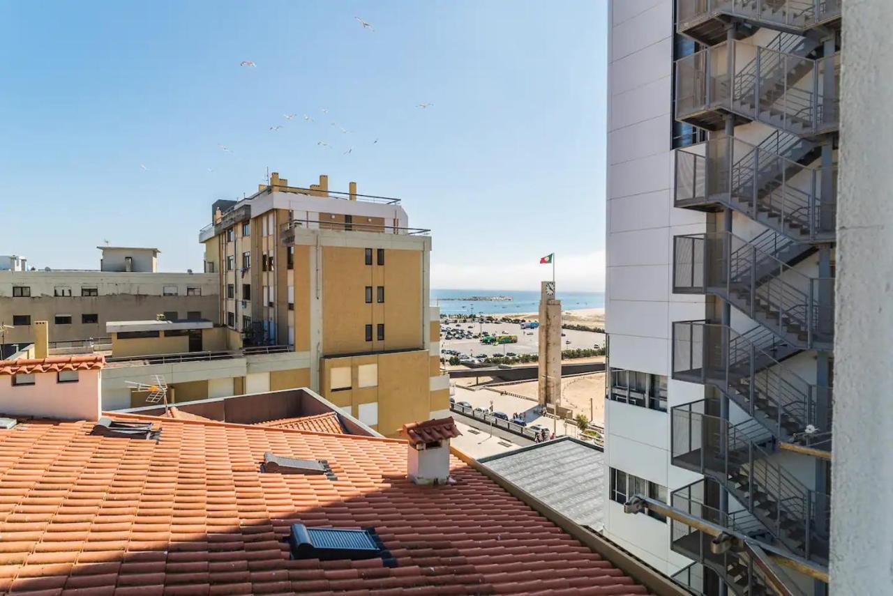 Encantador Apartamento A Frente Da Praia Do Sunset 菲盖拉-达福什 外观 照片