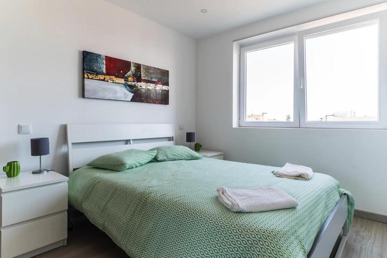 Encantador Apartamento A Frente Da Praia Do Sunset 菲盖拉-达福什 外观 照片
