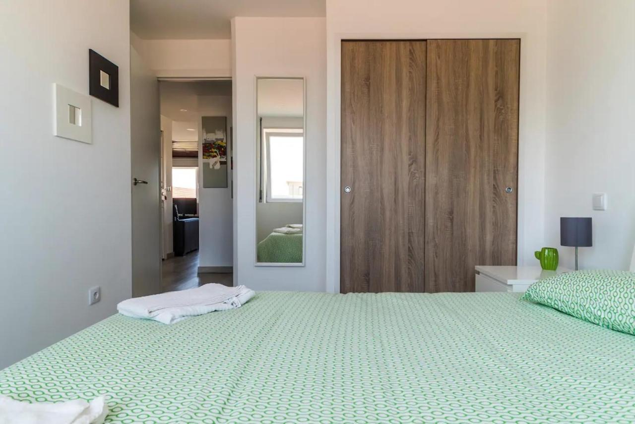 Encantador Apartamento A Frente Da Praia Do Sunset 菲盖拉-达福什 外观 照片